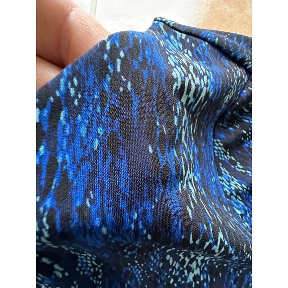 Calvin Klein Blue snake print jersey dress‎ Size 10P - Picture 9 of 9